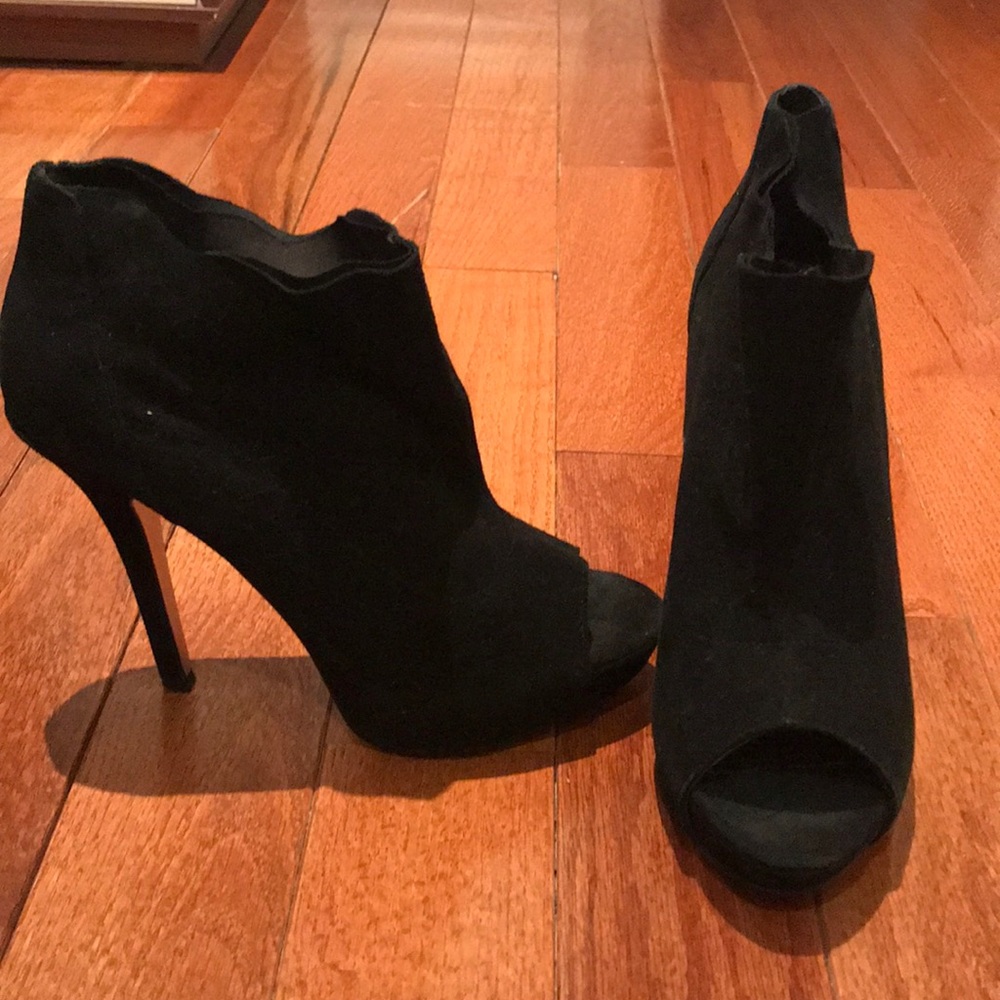 Peep toe suede booties